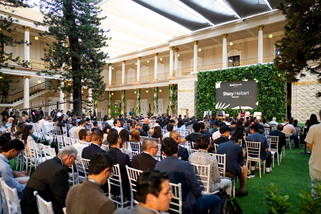 el-salvador-sobresale-en-la-cumbre-de-inteligencia-artificial