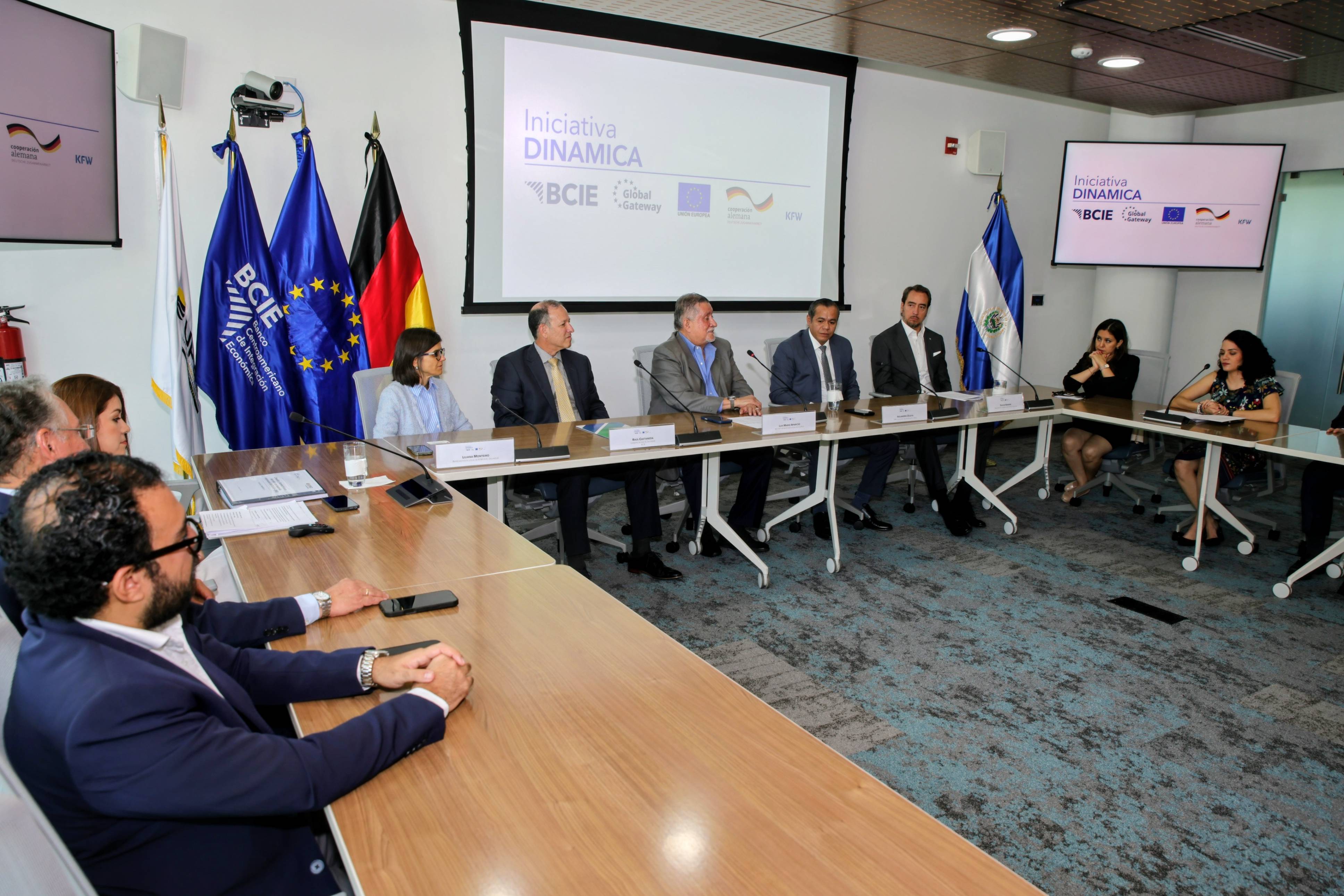 uped-fortalecera-apoyo-a-emprendedores-y-mipymes-con-nuevo-centro-de-desarrollo-empresarial