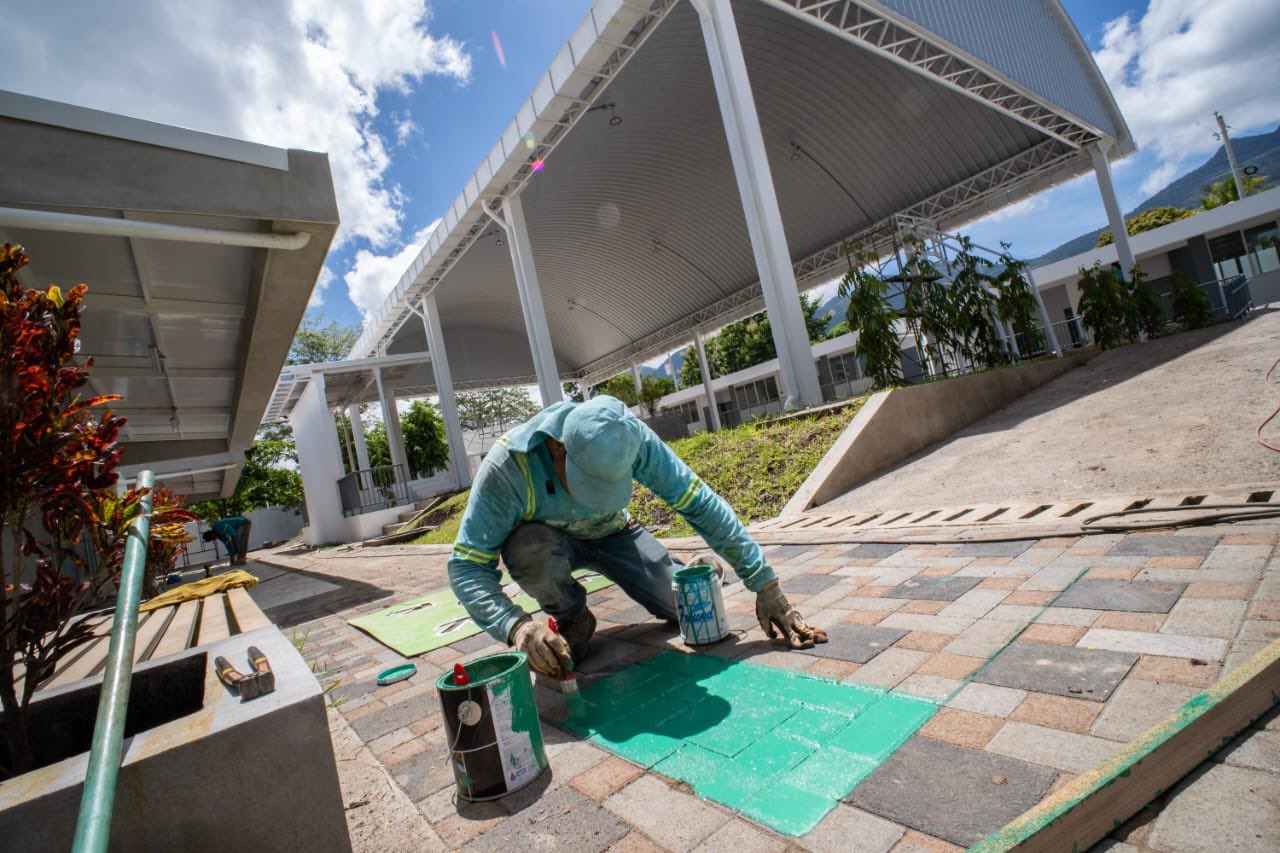 complejo-educativo-haciendo-la-labor-avanza-hacia-la-etapa-final-de-su-renovacion