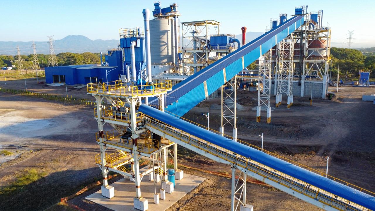 empresa-dominicana-cemento-panam-adquiere-planta-de-cementos-fortaleza-en-el-salvador
