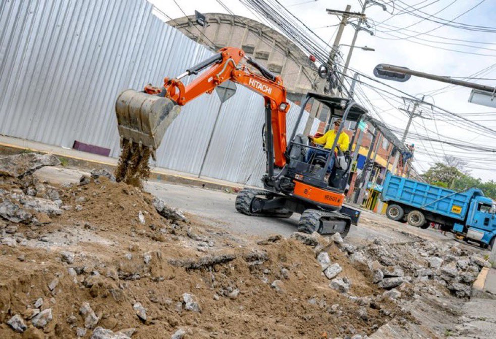 comienza-un-nuevo-tramo-de-instalacion-de-cableado-subterraneo-en-el-centro-historico-de-san-salvador