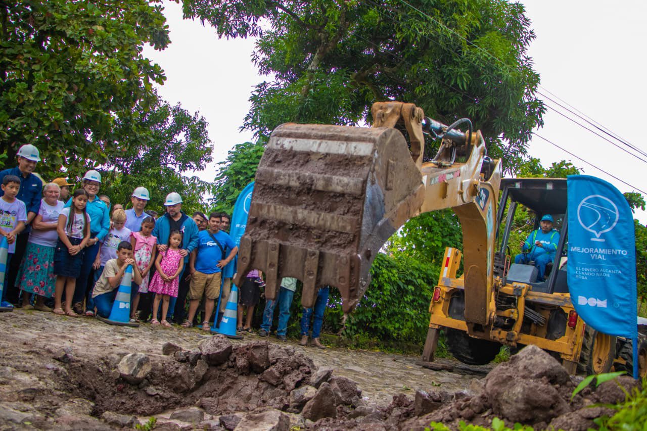 construccion-de-calle-mejora-conectividad-y-desarrollo-en-meanguera-morazan