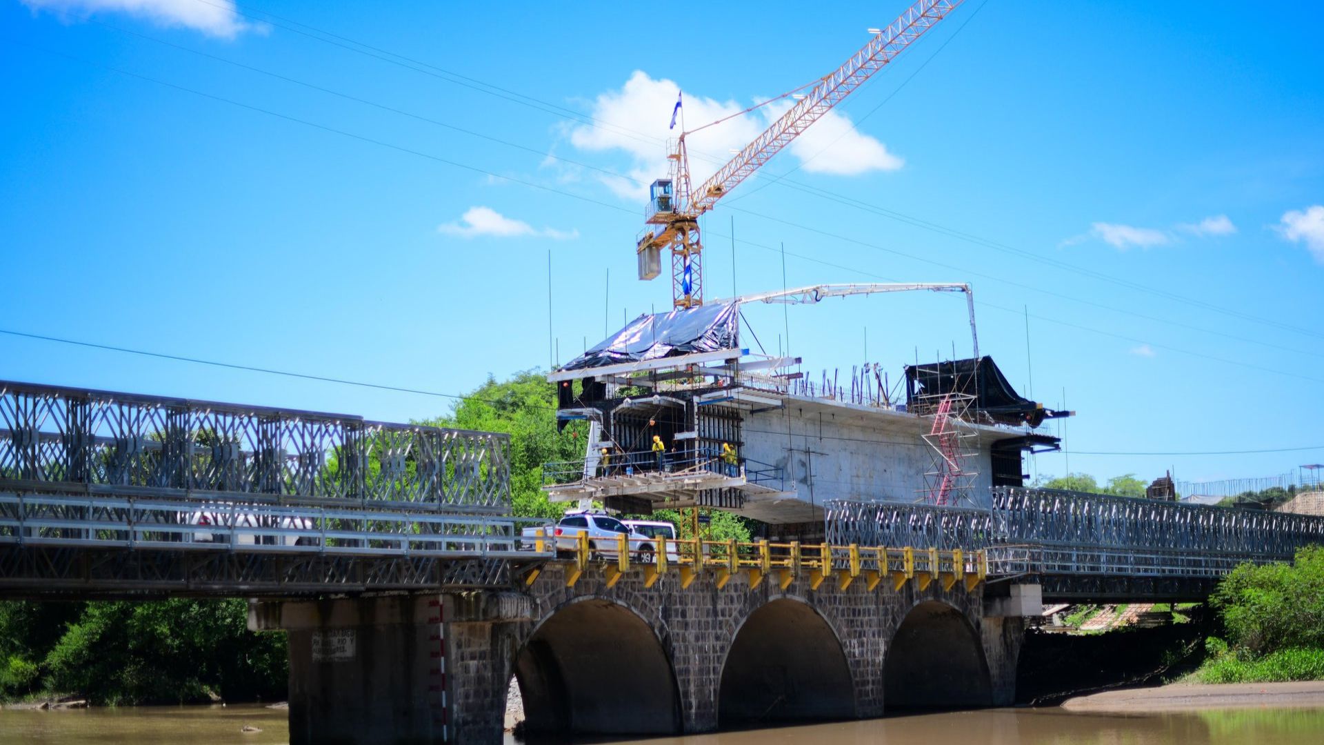 mop-avanza-en-construccion-de-un-puente-sobre-el-rio-titihuapa-san-vicente