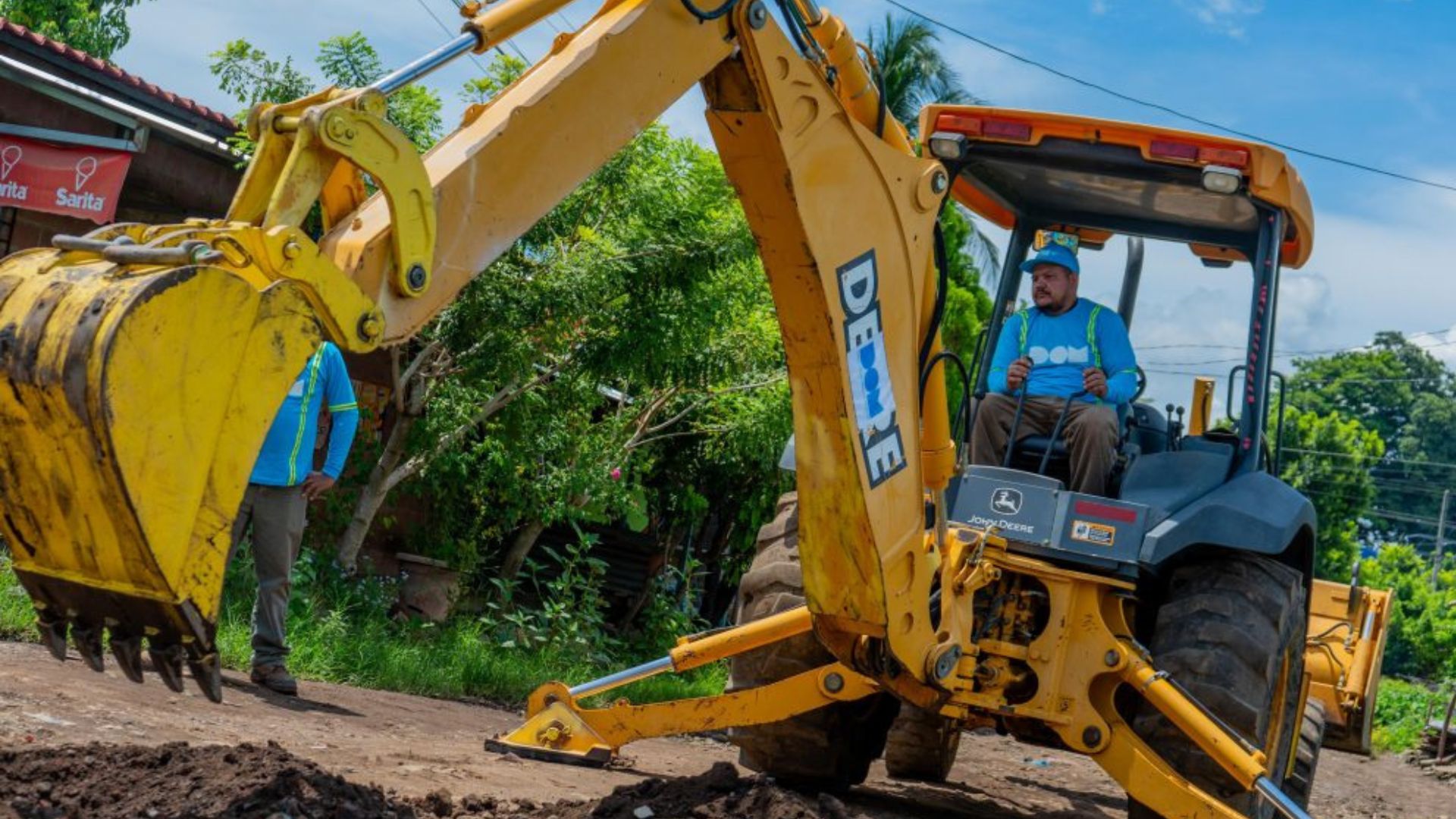 mas-de-8600-personas-se-beneficiaran-con-obras-viales-en-usulutan