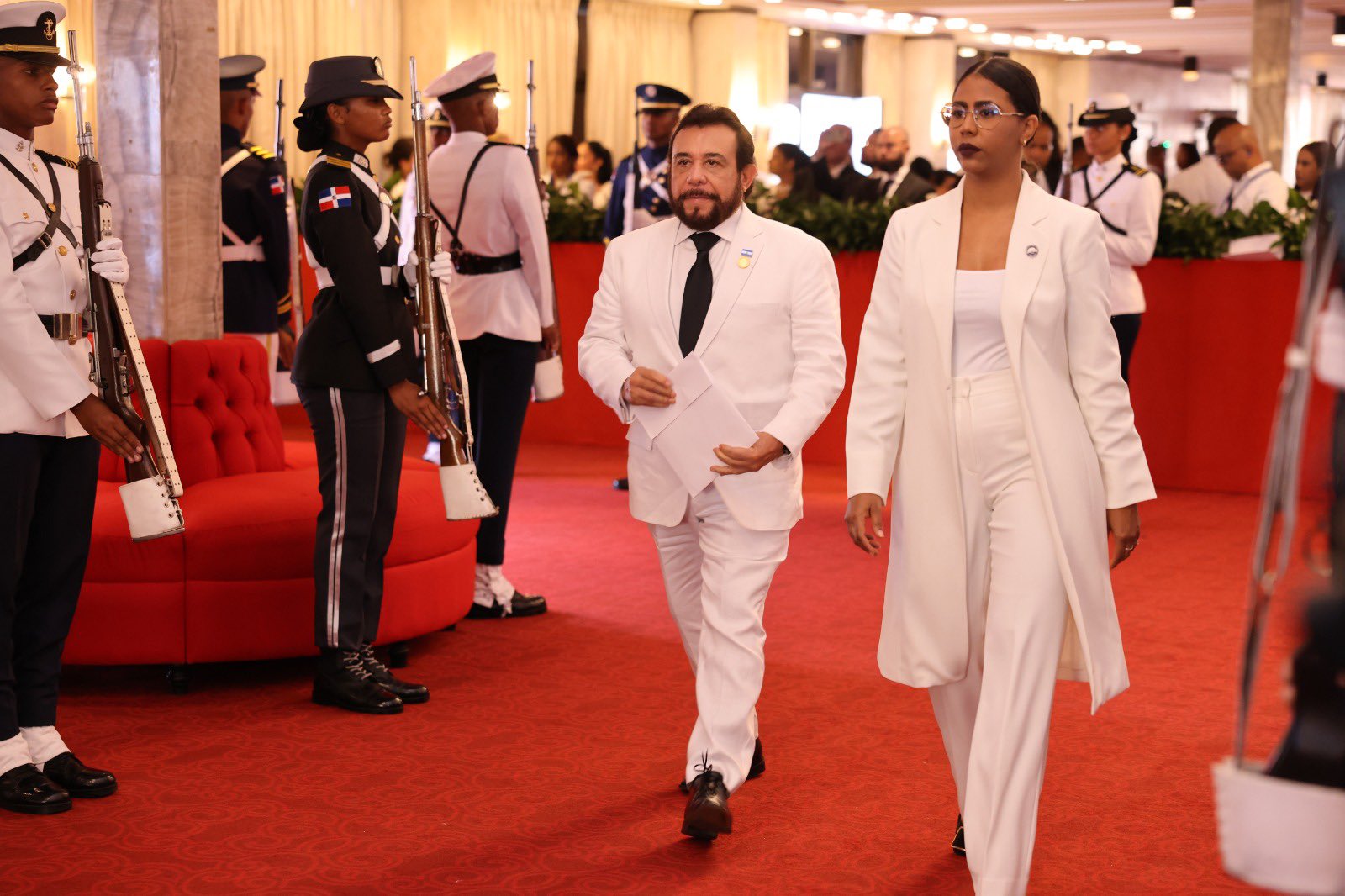 felix-ulloa-asiste-a-ceremonia-de-juramentacion-presidencial-en-republica-dominicana