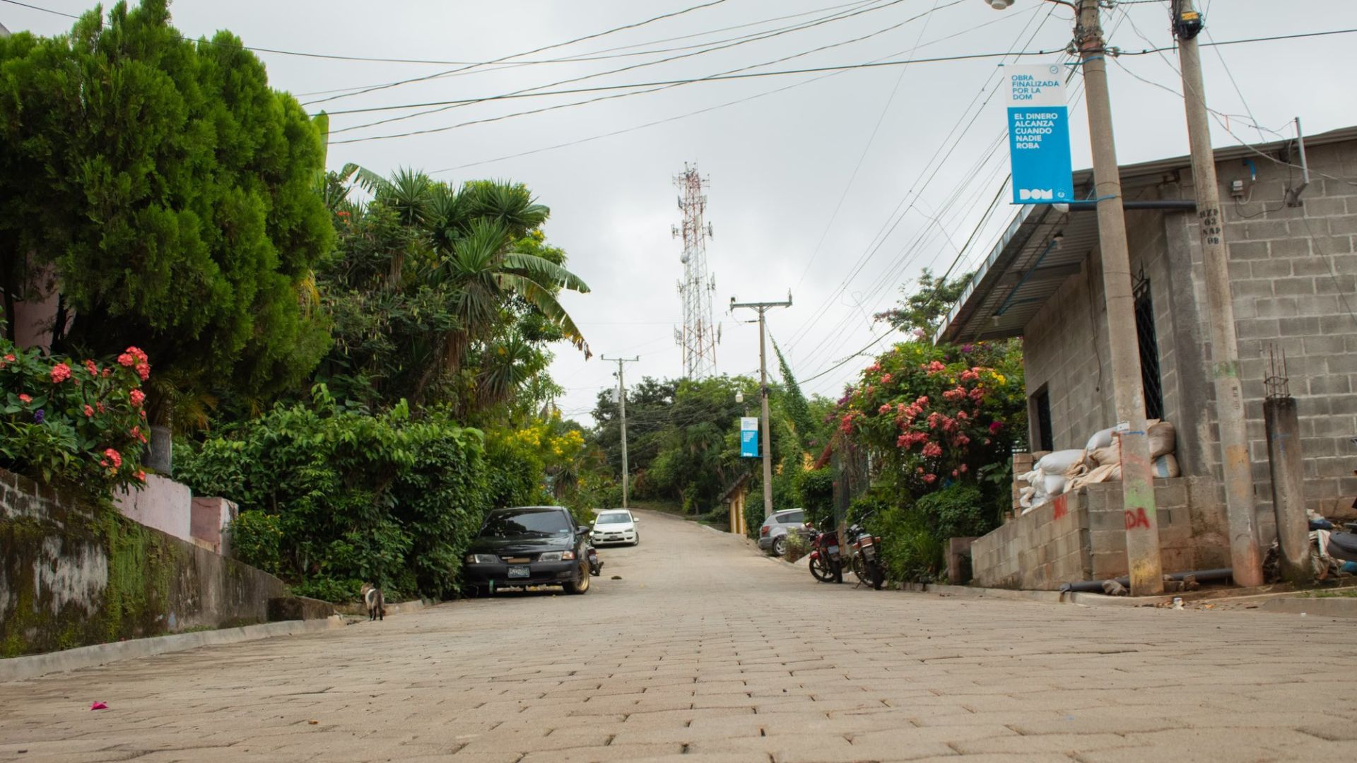 dom-entrega-calles-renovadas-en-huizucar-la-libertad-este