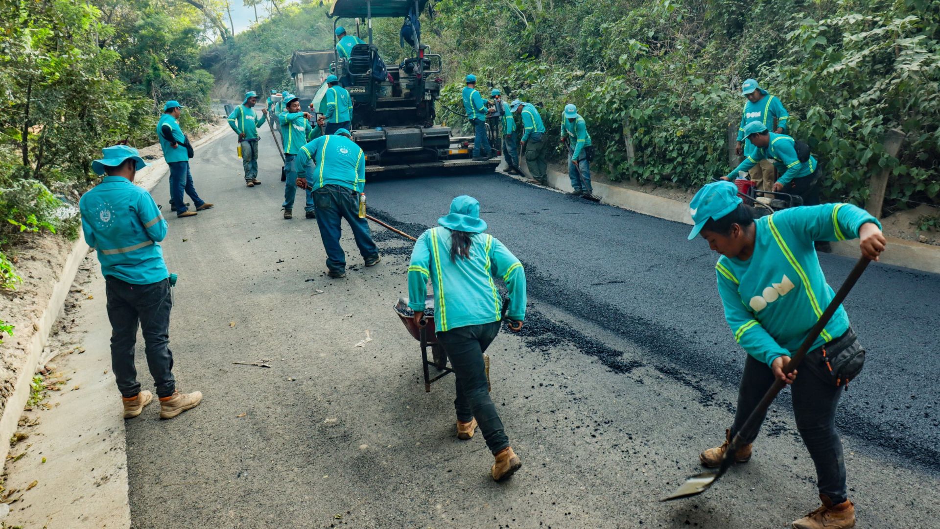 dom-transforma-la-vialidad-en-poloros-la-union