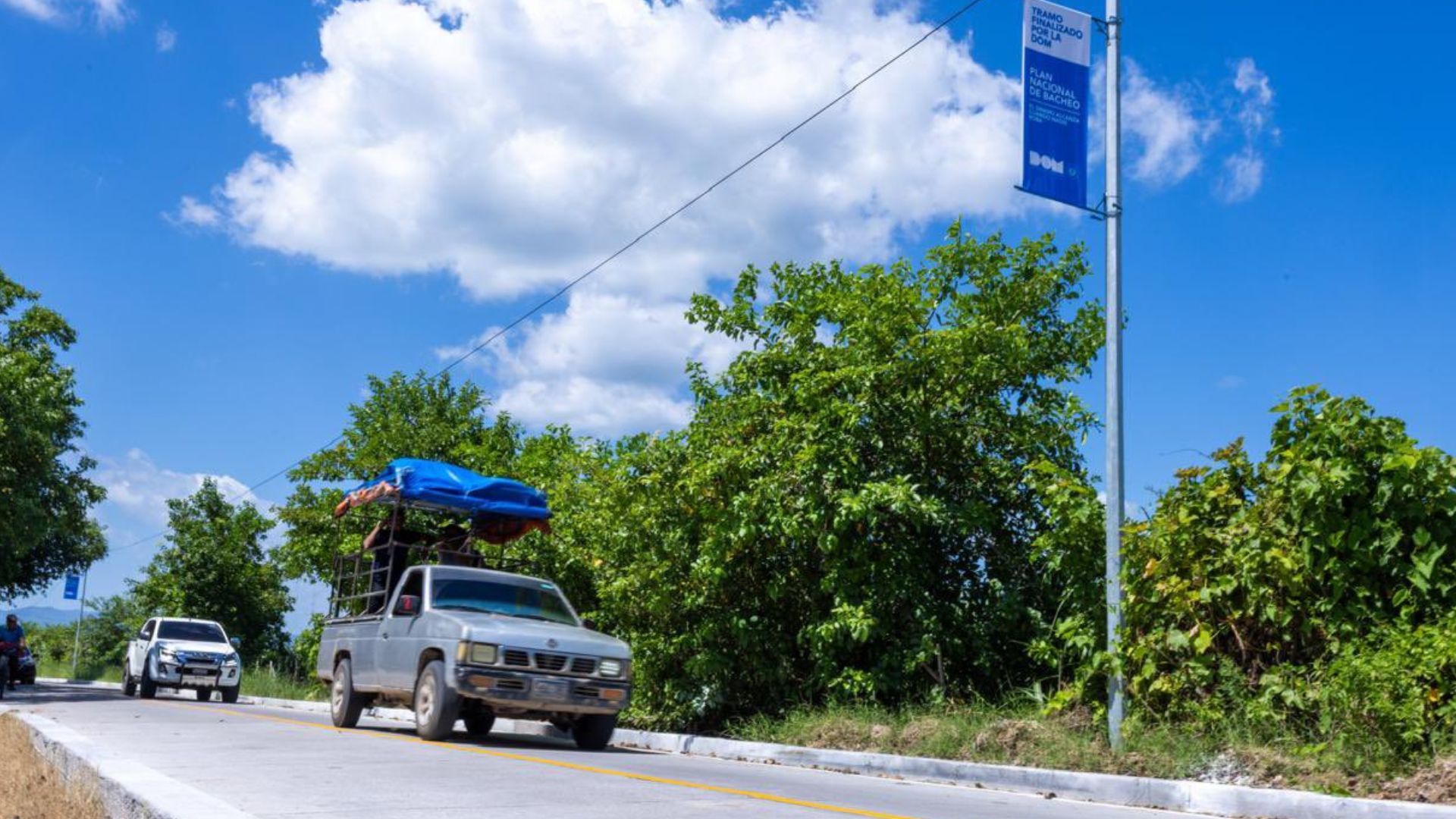 dom-entrega-16-km-de-nueva-via-en-canton-el-chaguiton-la-paz-oeste