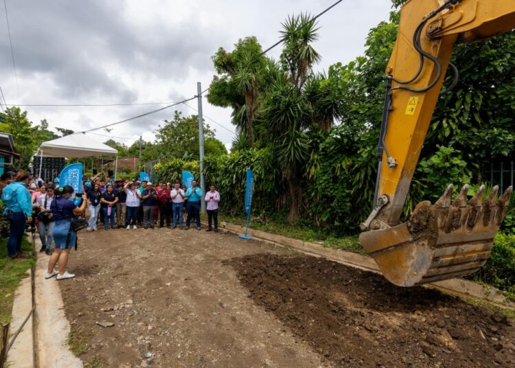 DOM inicia pavimentación de calles rurales en Santa Ana Oeste dom-inicia-pavimentacion-de-calles-rurales-en-santa-ana-oeste