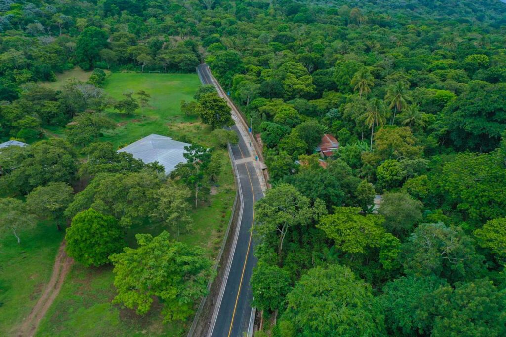 DOM realiza trabajos de pavimentación en una calle de tierra en Usulután dom-realiza-trabajos-de-pavimentacion-en-una-calle-de-tierra-en-usulutan