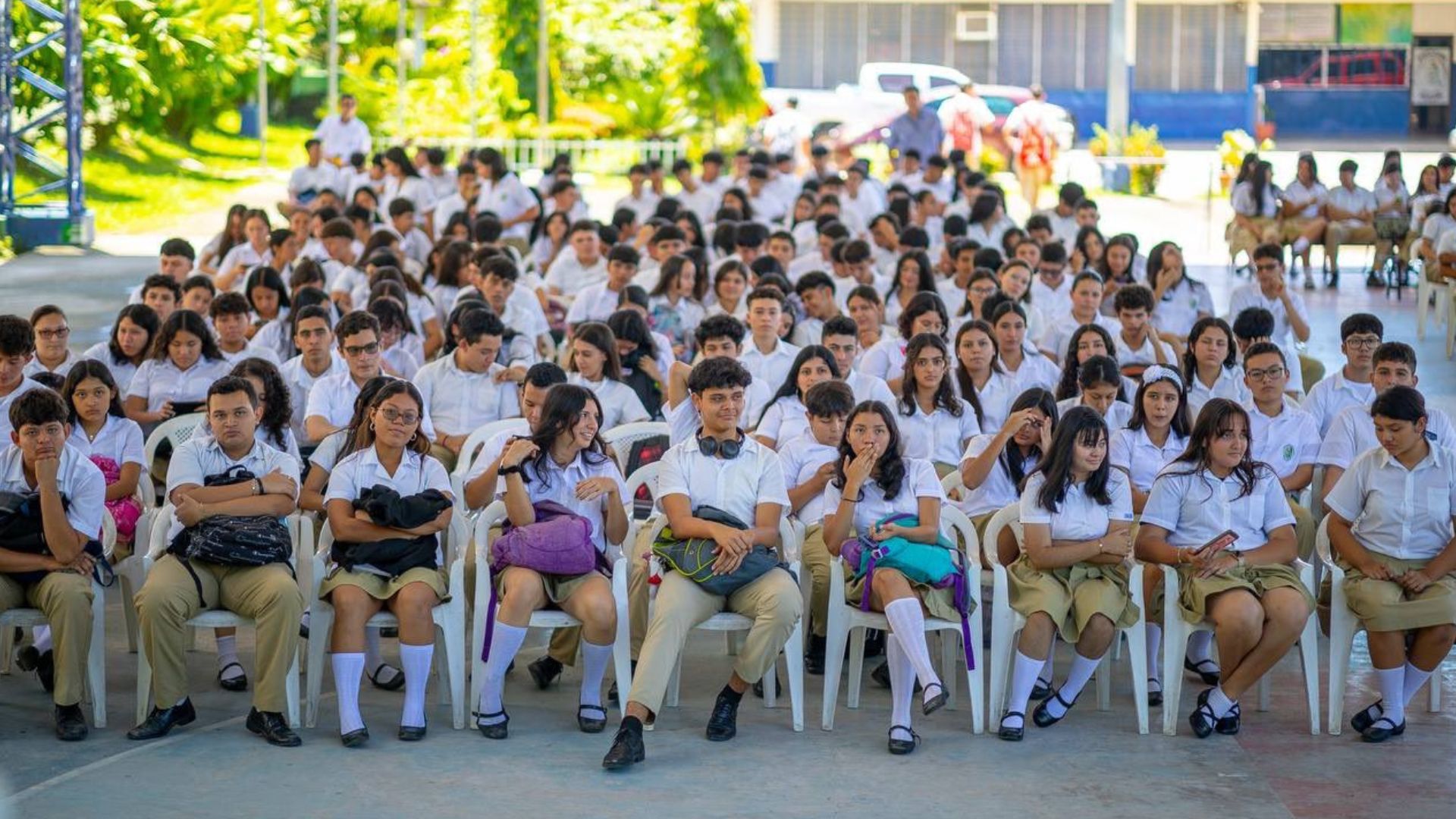 ano-escolar-2025-iniciara-de-manera-100-presencial-en-el-salvador