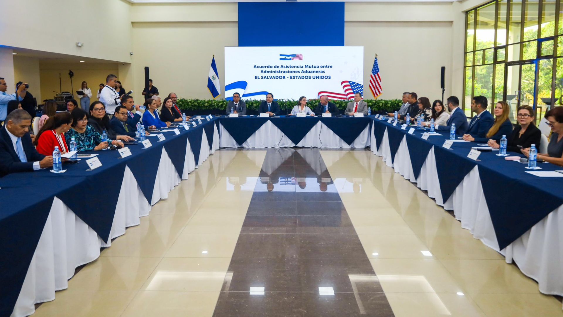 el-salvador-y-estados-unidos-firman-convenio-de-asistencia-mutua-en-materia-de-aduanas