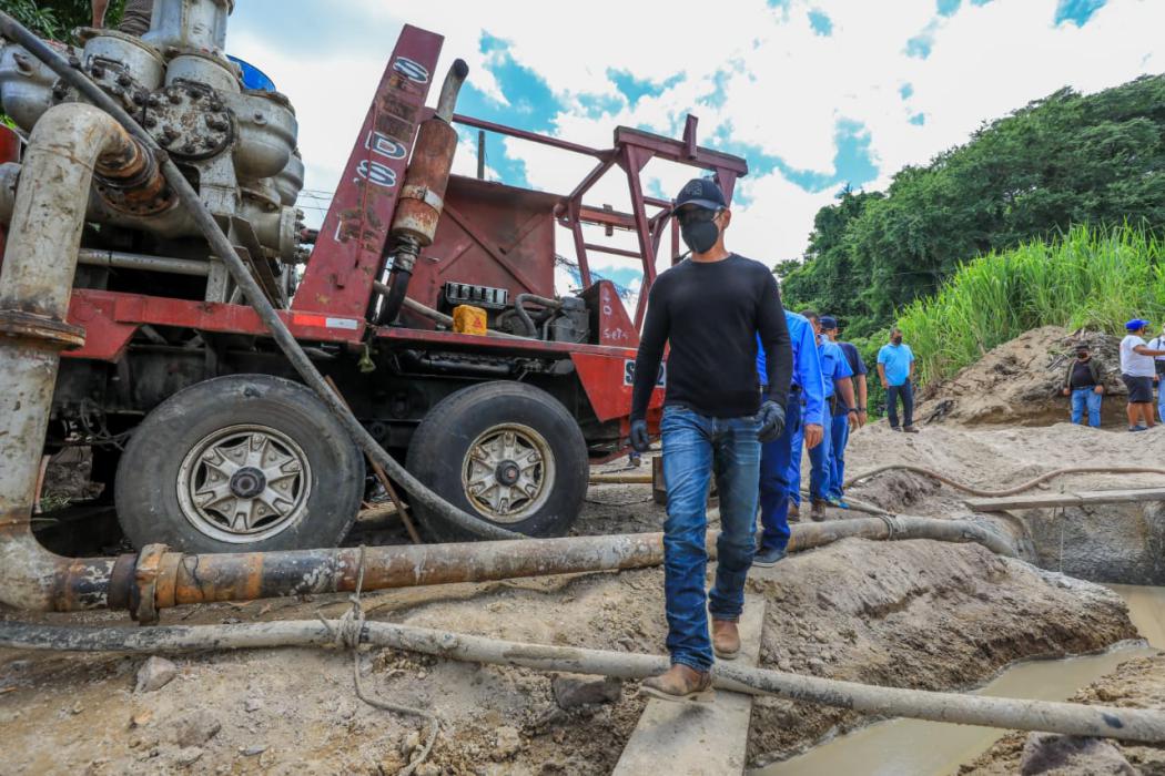ANDA avanza construcción de pozo en colonia Credisa, Soyapango, el cual beneficiará a más de 2,000 familias anda-avanza-construccion-de-pozo-en-colonia-credisa-soyapango-el-cual-beneficiara-a-mas-de-2000-familias