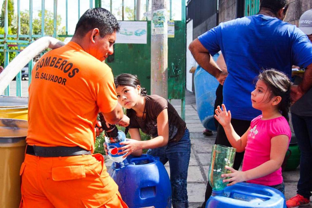 bomberos-continuan-apoyando-el-plan-contingenciaanda