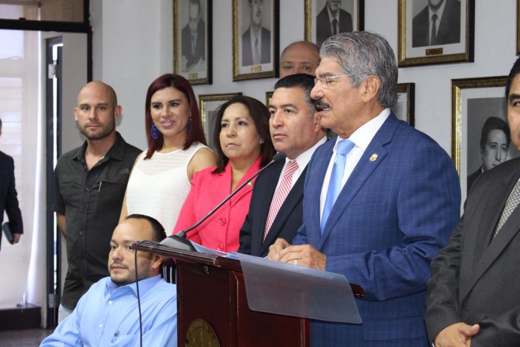 arena-retoma-agenda-de-privatizacion-del-agua-potable