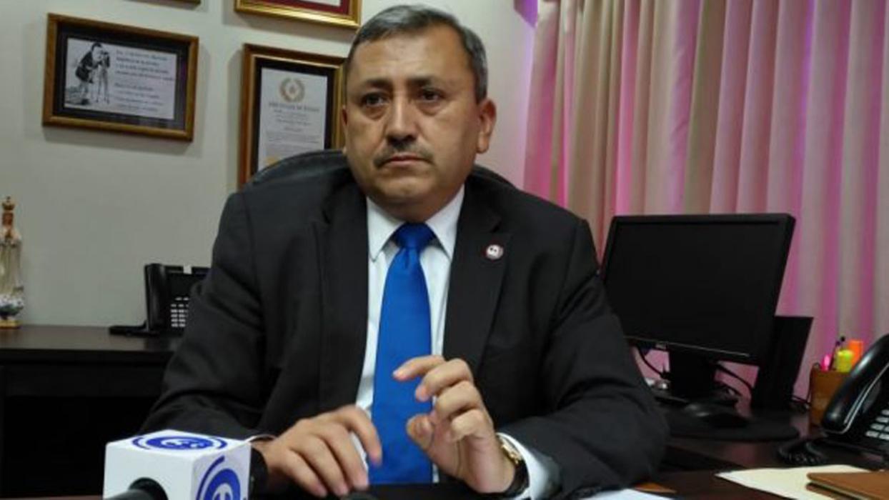 Diputado de ARENA insiste que el Gobierno entregue dinero a alcaldes diputado-de-arena-insiste-que-el-gobierno-entregue-dinero-a-alcaldes