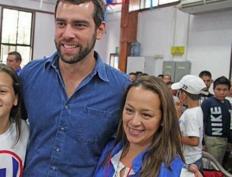 Candidata a diputada del PDC, niega su "pasado político" con VAMOS y ARENA candidata-a-diputada-del-pdc-niega-su-pasado-politico-con-vamos-y-arena
