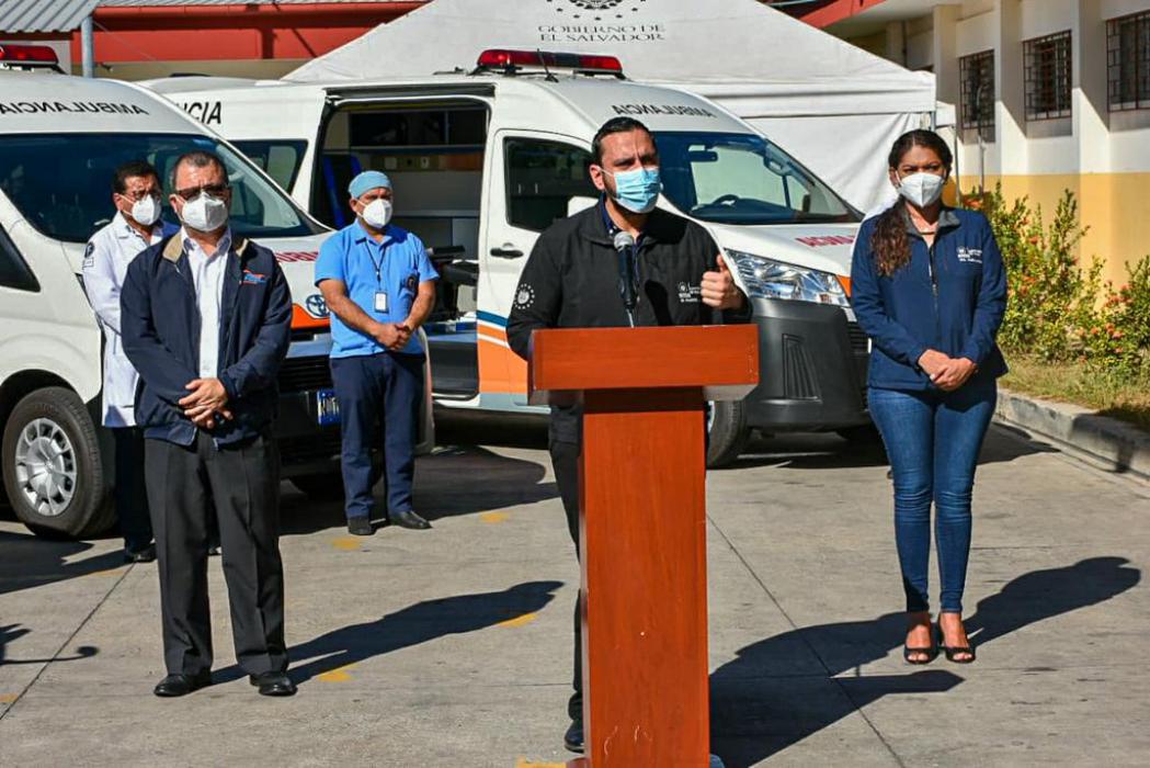 salud-entrega-cinco-nuevas-ambulancias-que-fortaleceran-la-red-de-hospitales-publicos