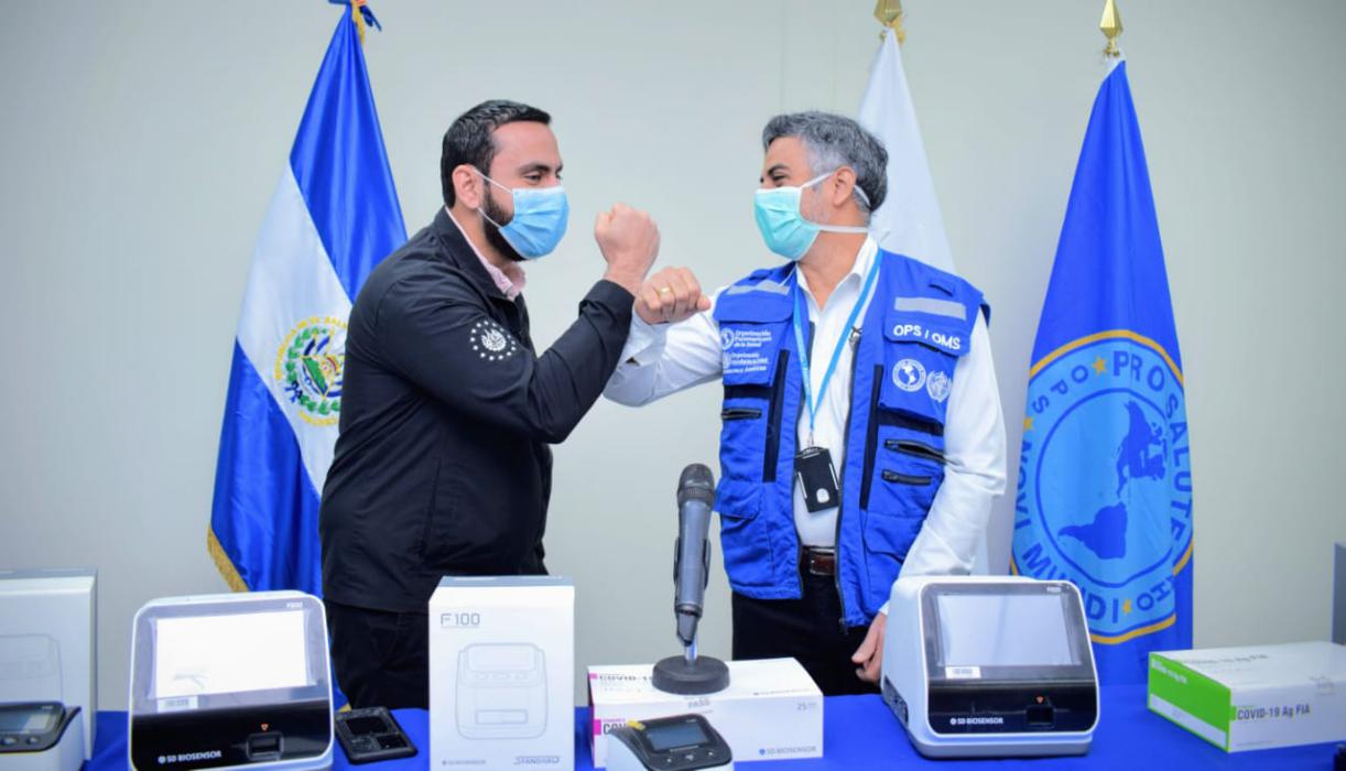 Ministro Alabi recibe equipo e insumos para atender pandemia donados por la OPS ministro-alabi-recibe-equipo-e-insumos-para-atender-pandemia-donados-por-la-ops