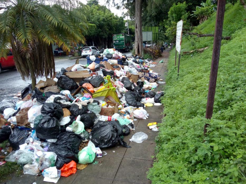 San Salvador se convierte en basurero a cielo abierto por falta de pago de parte de alcaldía san-salvador-se-convierte-en-basurero-a-cielo-abierto-por-falta-de-pago-de-parte-de-alcaldia