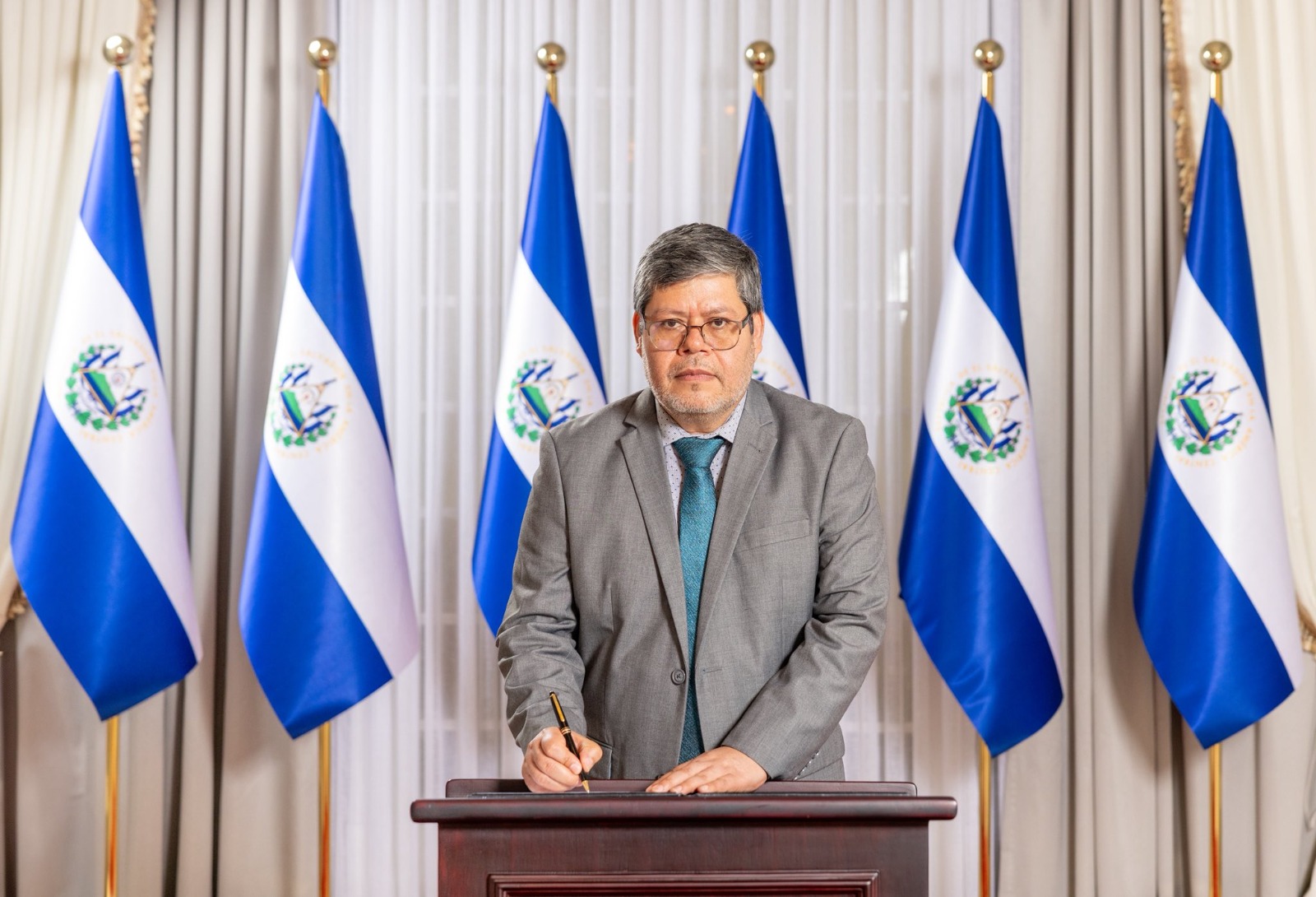 dagoberto-arevalo-es-juramentado-como-nuevo-presidente-de-anda