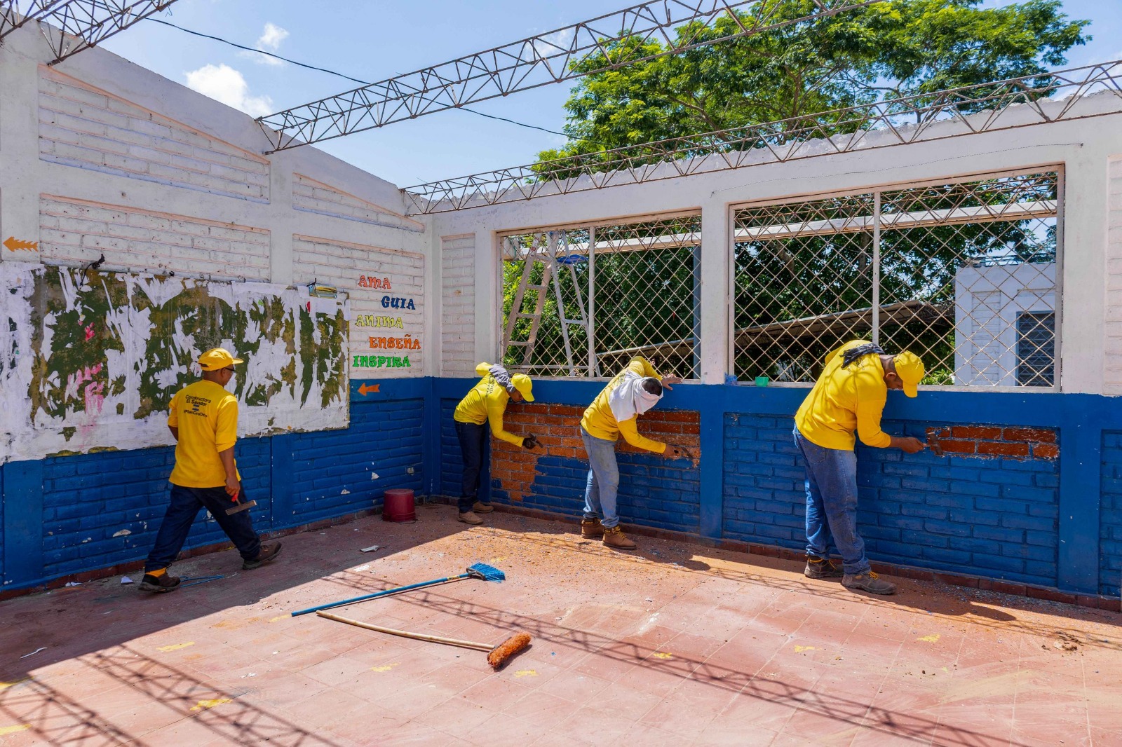 «Dos Escuelas por Día» ha intervenido 208 centros escolares en tiempo récord dos-escuelas-por-dia-ha-intervenido-208-centros-escolares-en-tiempo-record