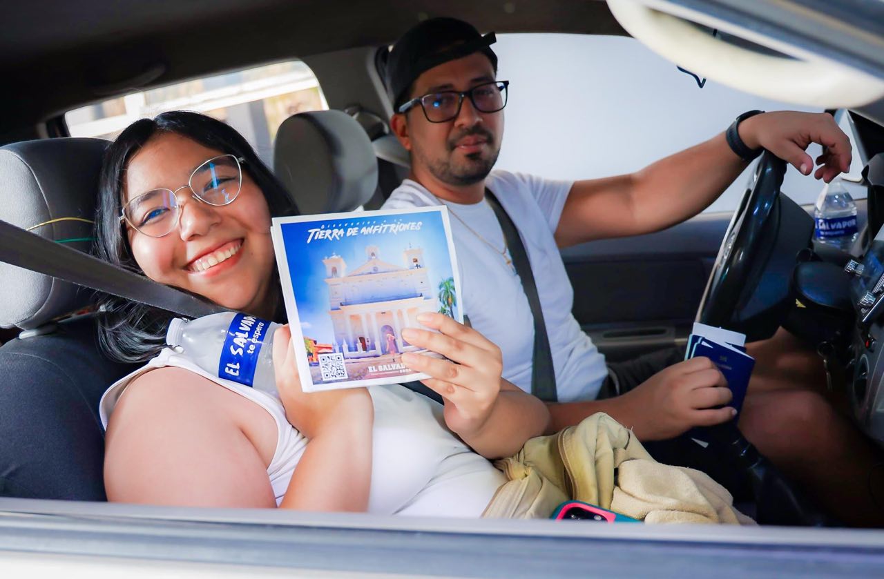 el-salvador-proyecta-recibir-37000-turistas-hondurenos-durante-semana-morazanica