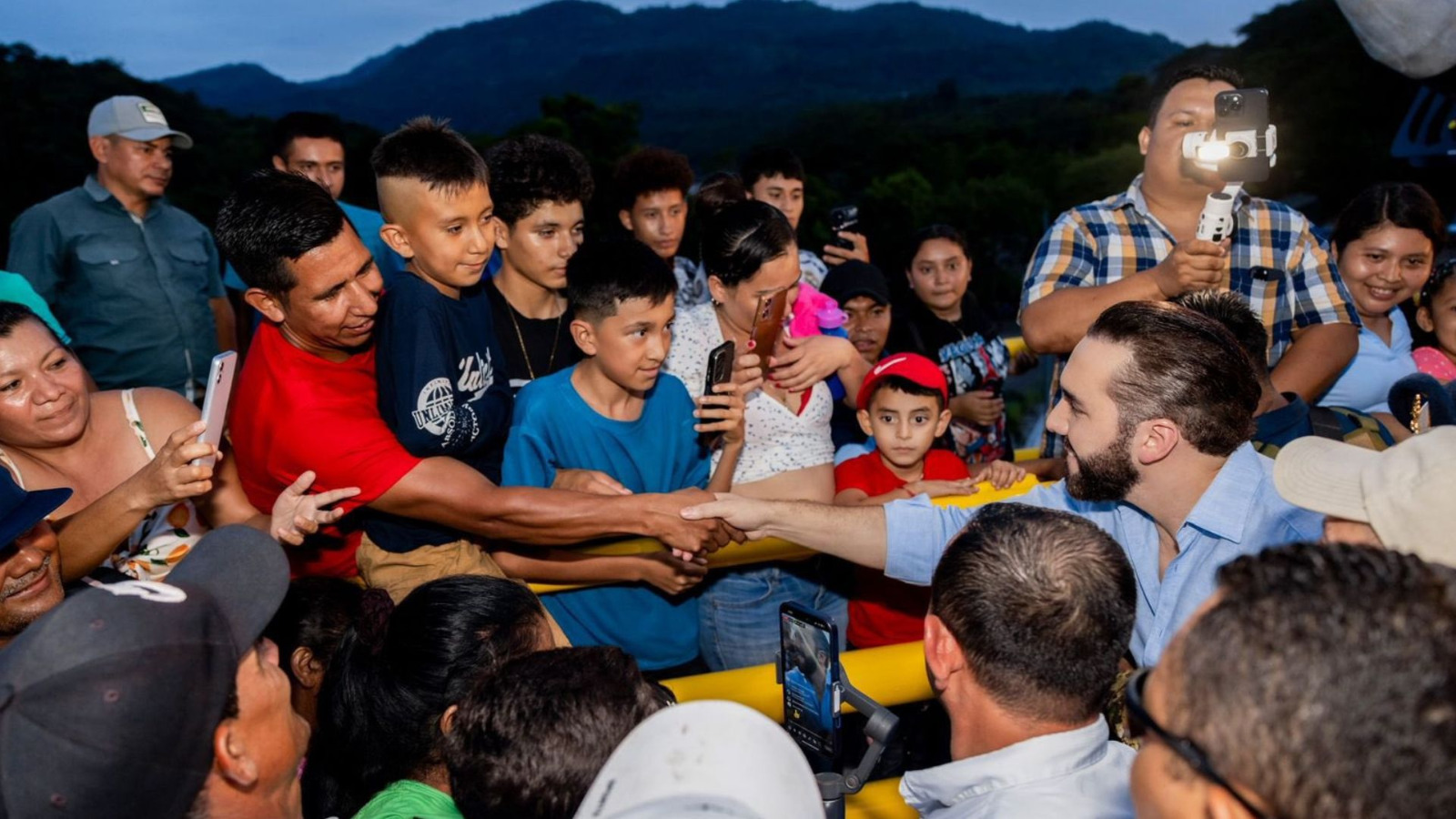 Encuesta de CID Gallup confirma altos niveles de aprobación del Presidente Nayib Bukele encuesta-de-cid-gallup-confirma-altos-niveles-de-aprobacion-del-presidente-nayib-bukele