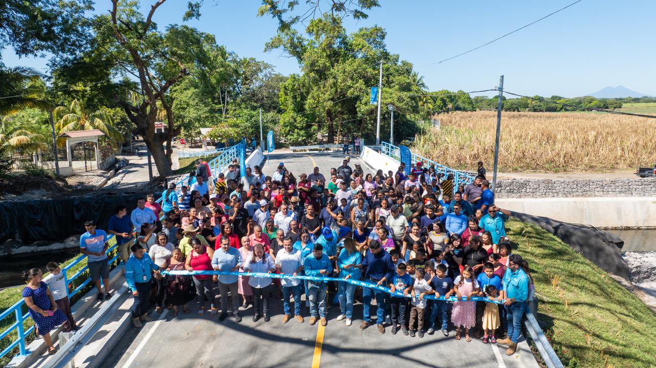 dom-beneficia-con-nuevo-puente-a-mas-de-5-mil-habitantes-de-san-dionisio