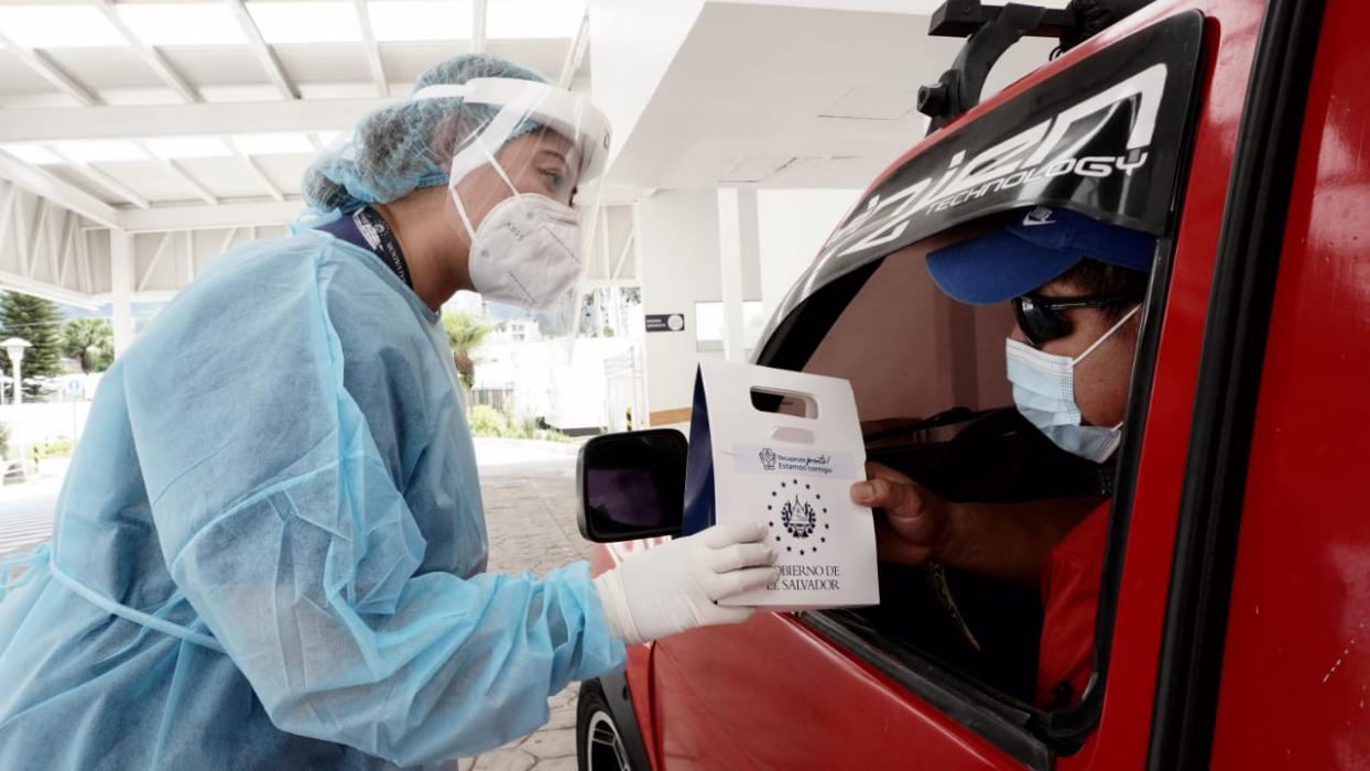 Hospital El Salvador da de alta a 17 salvadoreños más que vencieron el COVID-19 hospital-el-salvador-da-de-alta-a-17-salvadorenos-mas-que-vencieron-el-covid-19