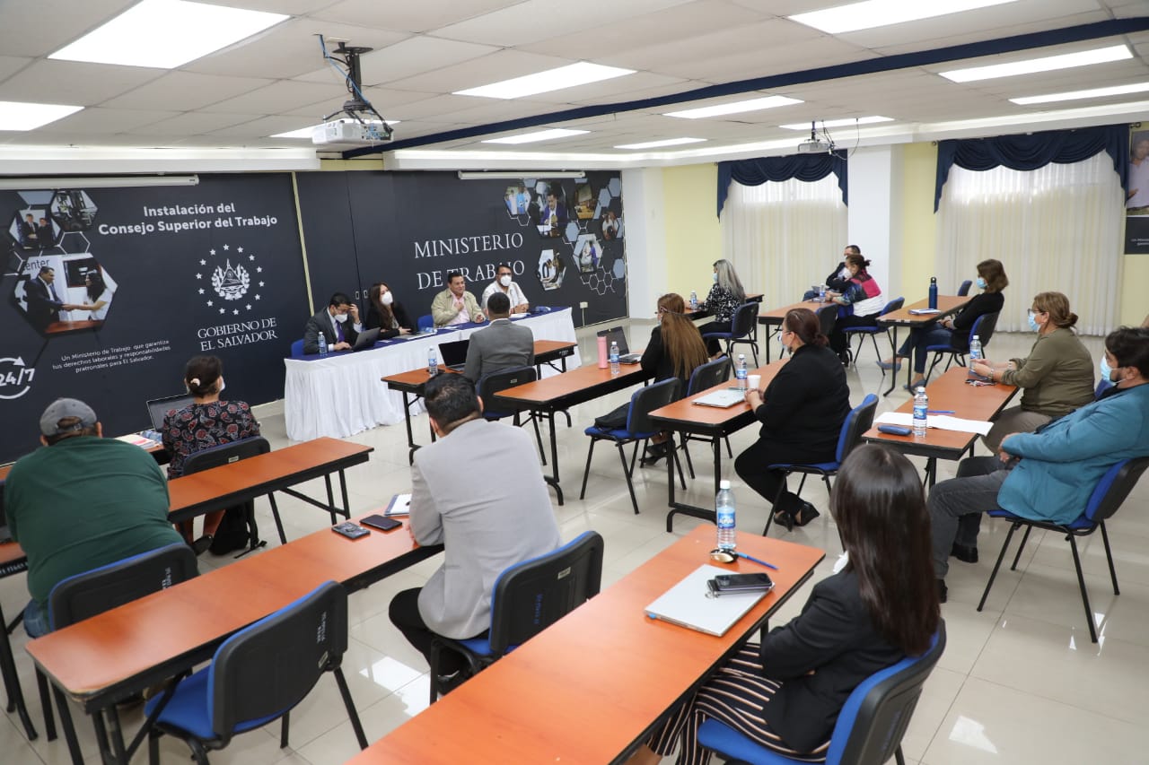 Gobierno instruye al Consejo del Salario Mínimo para estudiar y aprobar de inmediato el incremento salarial gobierno-instruye-al-consejo-del-salario-minimo-para-estudiar-y-aprobar-de-inmediato-el-incremento-salarial
