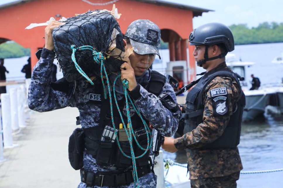 incautan-droga-perteneciente-al-cartel-de-sinaloa-en-las-costas-salvadorenas