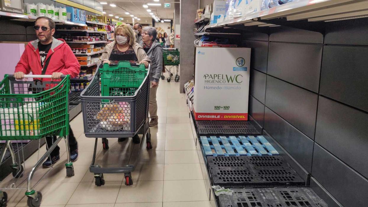 francia-prohibe-venta-de-productos-no-esenciales-en-supermercados