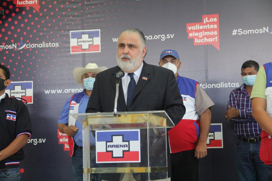 Presidente de ARENA llama a los salvadoreños a unirse y pronunciarse contra el embargo a su partido presidente-de-arena-llama-a-los-salvadorenos-a-unirse-y-pronunciarse-contra-el-embargo-a-su-partido