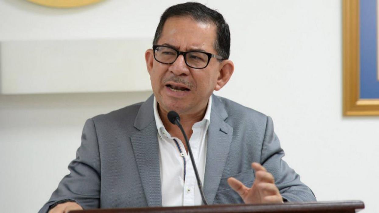 FMLN inscribe a Eugenio Chicas como precandidato al PARLACEN fmln-inscribe-a-eugenio-chicas-como-precandidato-al-parlacen
