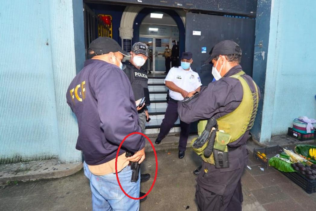 denuncian-que-fiscales-ingresaron-armados-y-con-matoneria-a-las-instalaciones-del-minsal