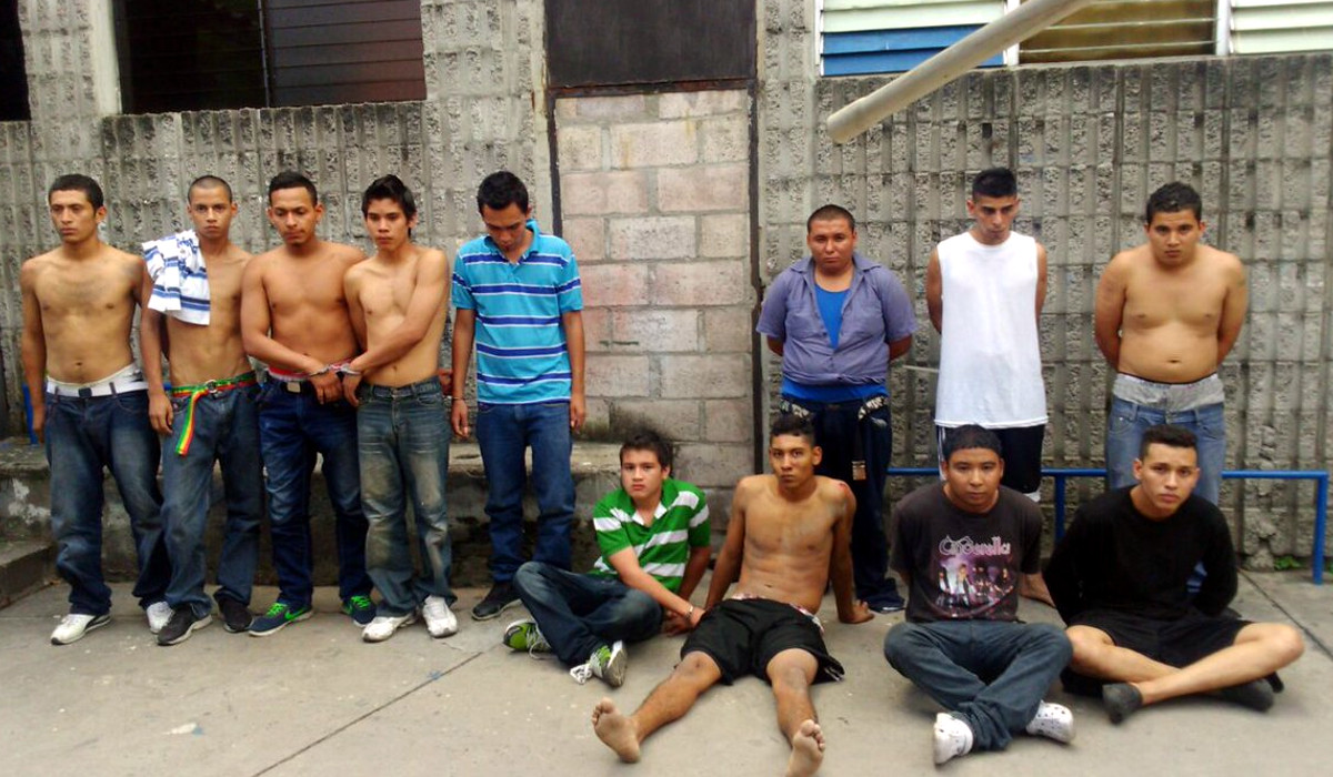 capturan-a-pandilleros-de-la-ms-13-en-varias-casas-destroyer-en-soyapango