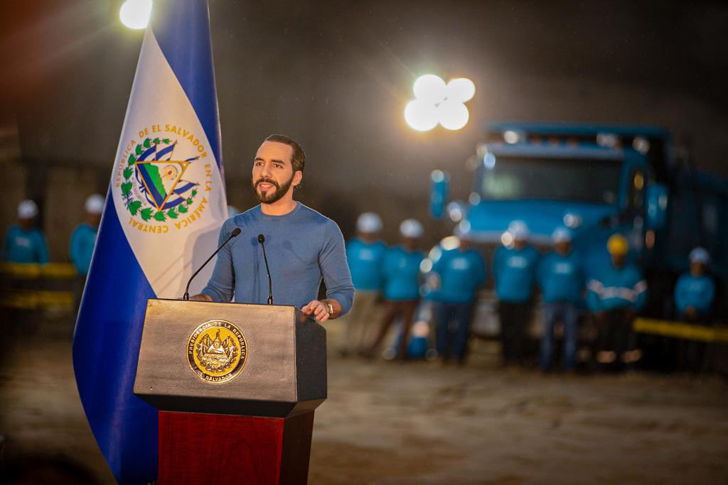 presidente-nayib-bukele-coloca-la-primera-piedra-para-la-construccion-del-nuevo-hospital-rosales