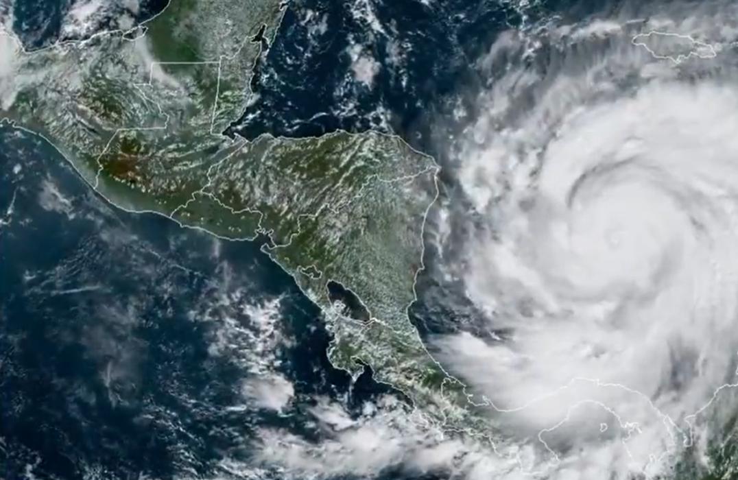 Huracán IOTA provocaría vientos y lluvias en El Salvador a partir del lunes huracan-iota-provocaria-vientos-y-lluvias-en-el-salvador-a-partir-del-lunes