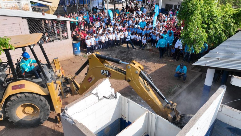 DOM inicia mejoramiento del centro escolar en el cantón San Rafael en Tacuba dom-inicia-mejoramiento-del-centro-escolar-en-el-canton-san-rafael-en-tacuba