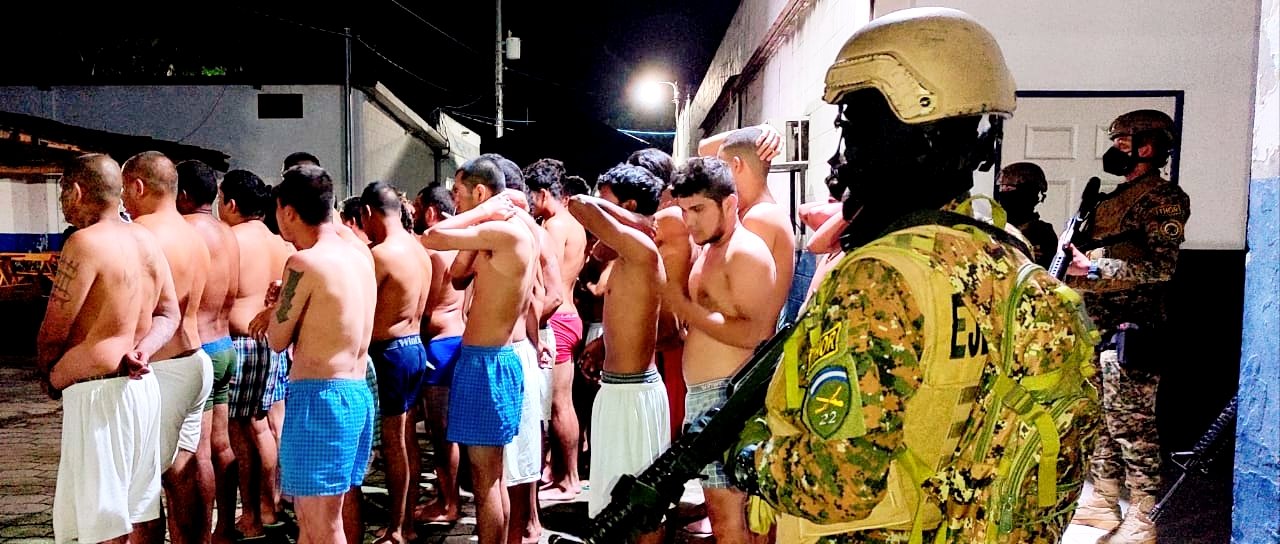 Capturan a más de 100 pandilleros en Santa Ana capturan-a-mas-de-100-pandilleros-en-santa-ana