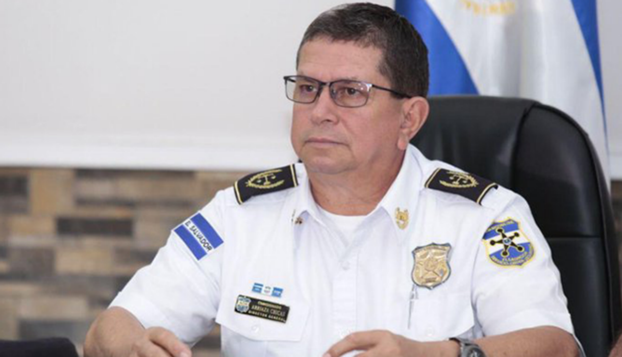 Publicaciones falsas de El Faro, buscan desprestigiar esfuerzos del #PlanControlTerritorial, asegura el director de la PNC publicaciones-falsas-de-el-faro-buscan-desprestigiar-esfuerzos-del-plancontrolterritorial-asegura-el-director-de-la-pnc