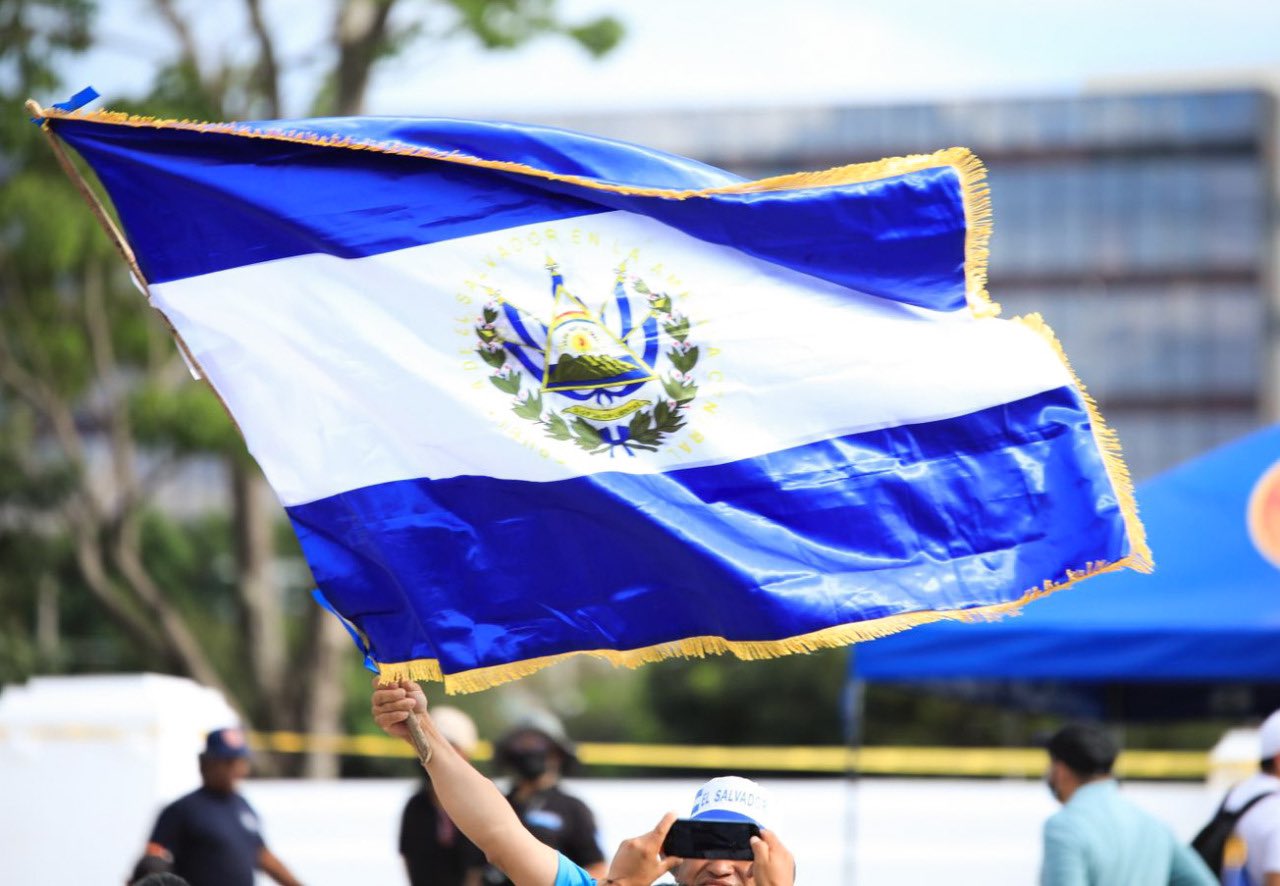 la-transformacion-de-nuestro-pais-esta-siendo-una-realidad-ernesto-castro