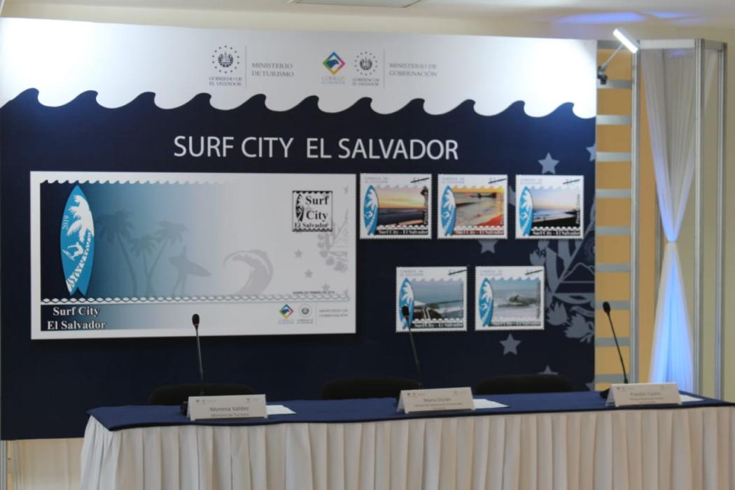 gobierno-lanza-estampillas-de-playas-salvadorenas-para-promover-surfcity