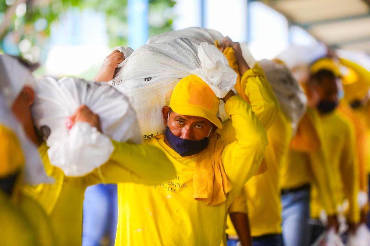 Mil reos colaborarán en la entrega de los 70,000 paquetes de alimentos que distribuirá el Gobierno mil-reos-colaboraran-en-la-entrega-de-los-70000-paquetes-de-alimentos-que-distribuira-el-gobierno