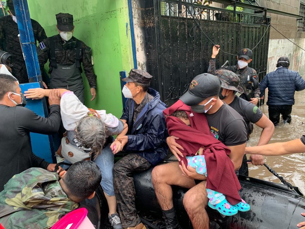 Más de 7,000 personas han sido albergadas por la emergencia provocada por las lluvias mas-de-7000-personas-han-sido-albergadas-por-la-emergencia-provocada-por-las-lluvias