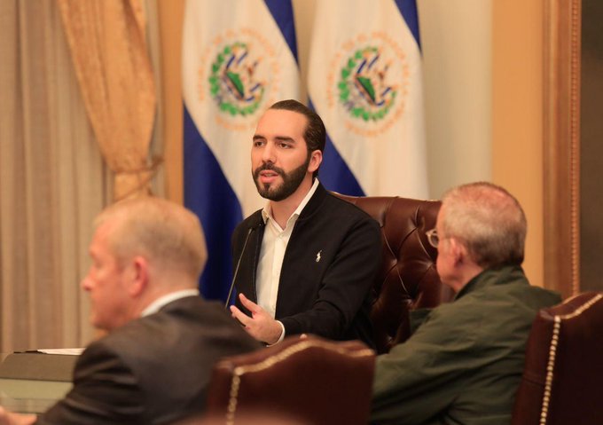 Presidente Bukele advierte que los cercos sanitarios deben ir acompañados de una cuarentena como medida base presidente-bukele-advierte-que-los-cercos-sanitarios-deben-ir-acompanados-de-una-cuarentena-como-medida-base