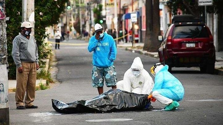 Autoridades de Bolivia recogen más de 400 cadáveres en la calle, se presume que son por COVID19 autoridades-de-bolivia-recogen-mas-de-400-cadaveres-en-la-calle-se-presume-que-son-por-covid19
