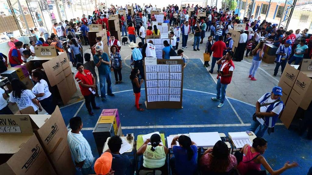 ARENA, FMLN y Nuestro Tiempo se alistan para unirse en contra de NUEVAS IDEAS de cara a las elecciones del 2021 arena-fmln-y-nuestro-tiempo-se-alistan-para-unirse-en-contra-de-nuevas-ideas-de-cara-a-las-elecciones-del-2021