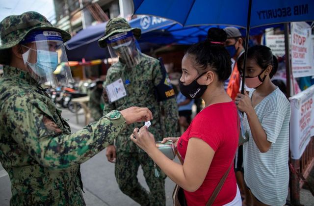 Gobierno de Filipinas extiende por un mes más la cuarentena en toda la capital debido al COVID19 gobierno-de-filipinas-extiende-por-un-mes-mas-la-cuarentena-en-toda-la-capital-debido-al-covid19